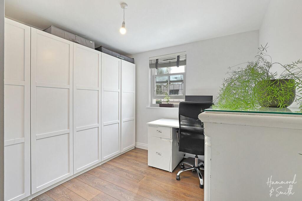 Additional property image - Hemnall Street, Epping, CM16