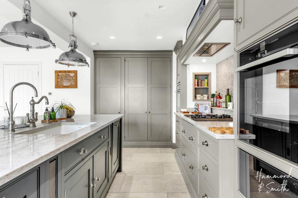 Additional property image - Kendal Avenue, Epping, CM16