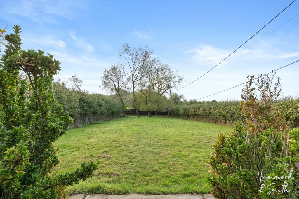 Additional property image - Mount End, Theydon Mount, CM16