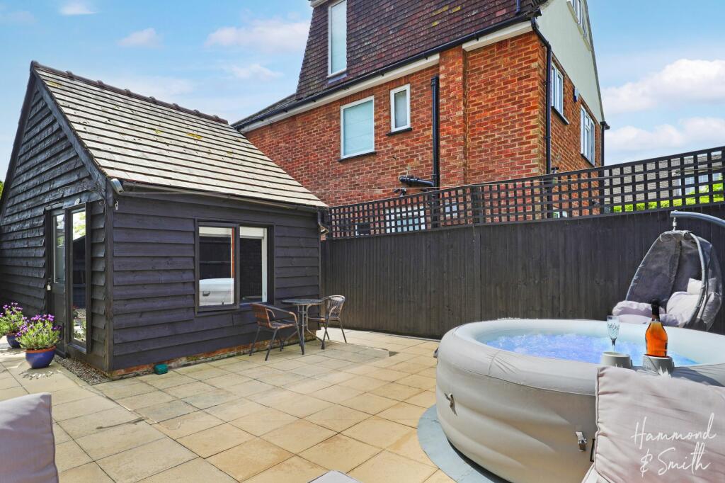 Additional property image - Bower Hill, Epping, CM16