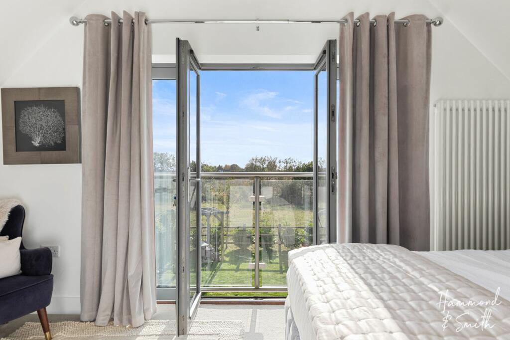 Additional property image - London Road, Hastingwood