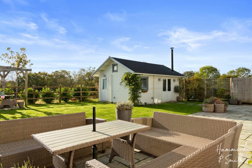 Additional property image - London Road, Hastingwood
