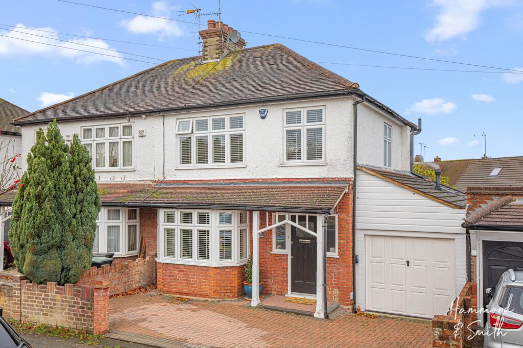 Main image of property: Oak Road, Epping, CM16