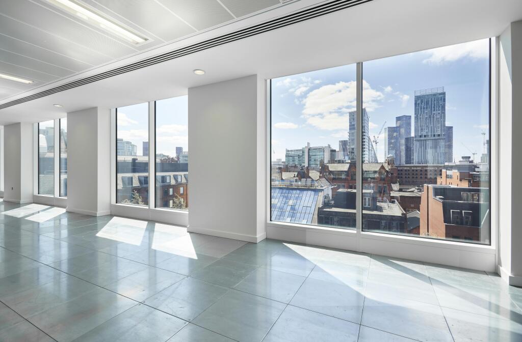 THE LINCOLN_HLA8858_HR.jpg