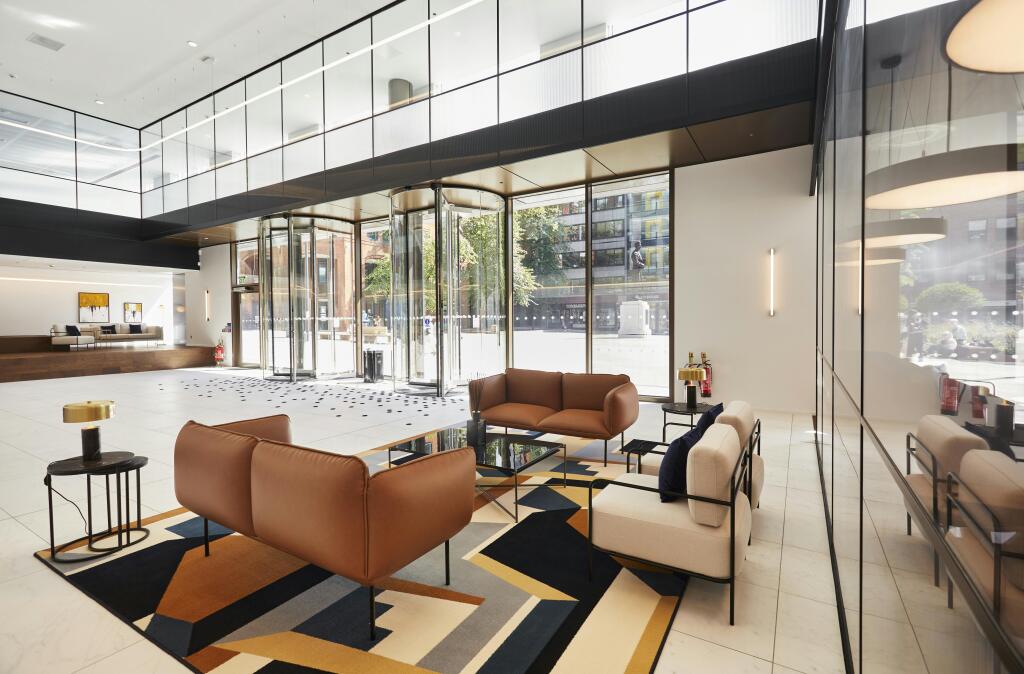 THE LINCOLN_HLA9800_HR.jpg