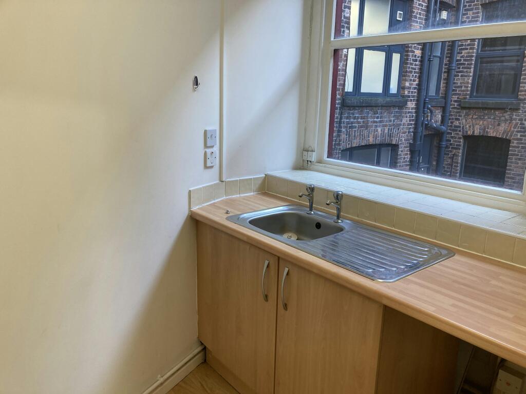 Studio 14  Kitchen.JPG