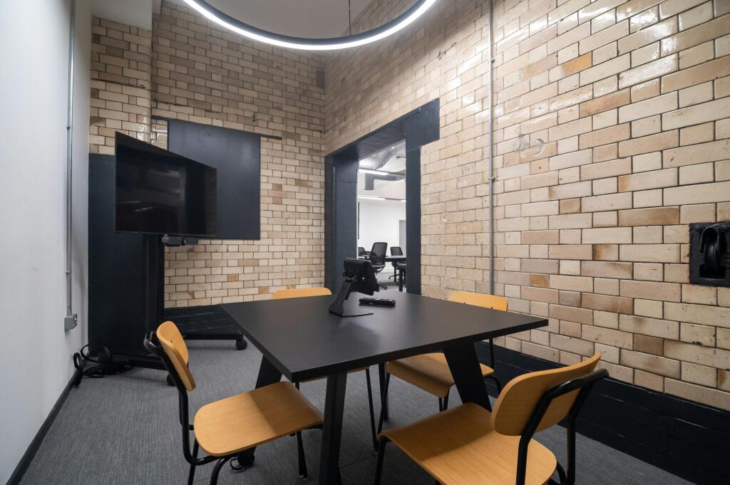 Ground Floor Fitted Suite