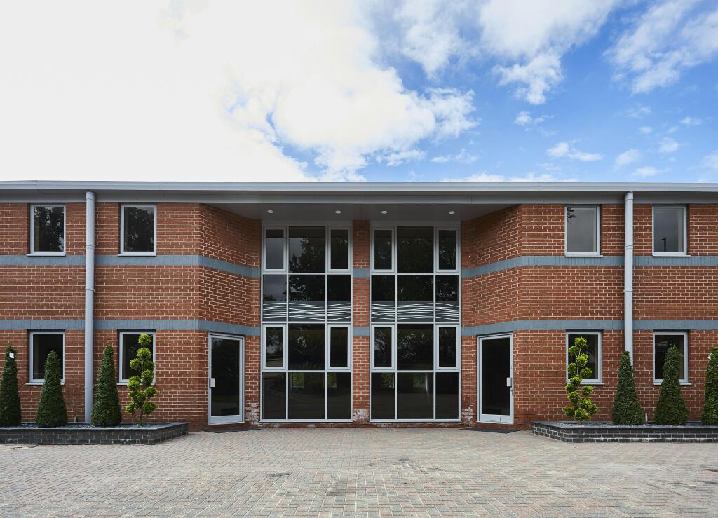 Brickfield Business Centre 11.jpg