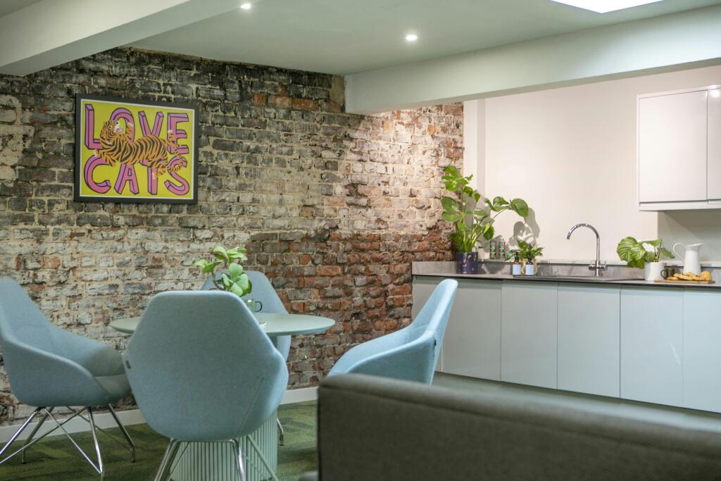 6 Private Kitchen for each office .jpg