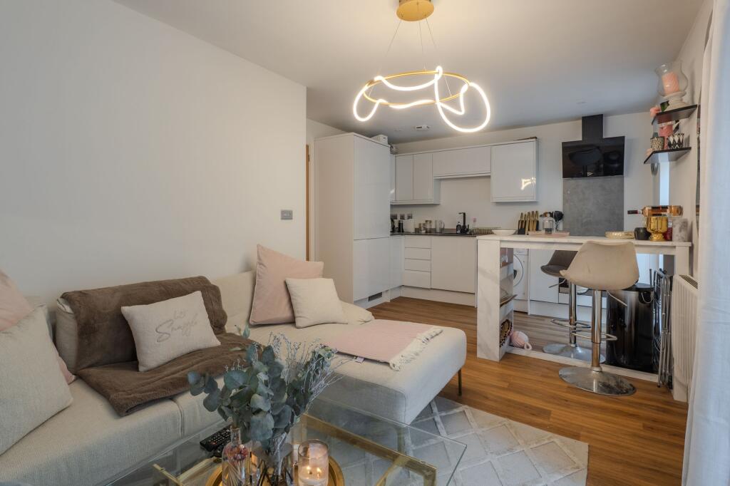 Additional property image - Lichfield Street, Tamworth, B79