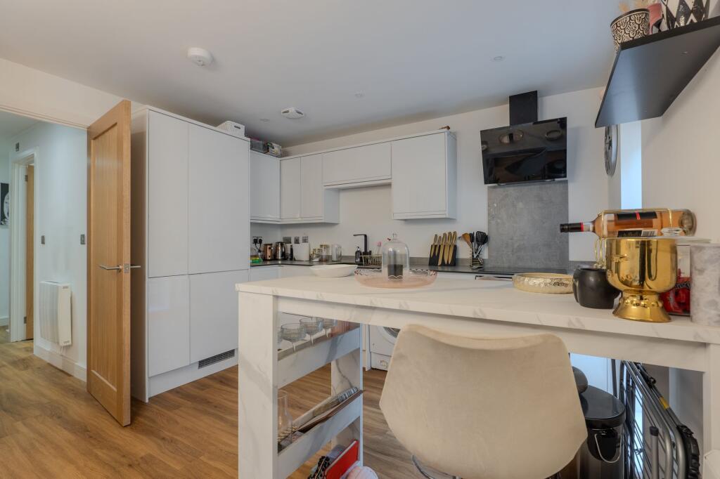 Additional property image - Lichfield Street, Tamworth, B79