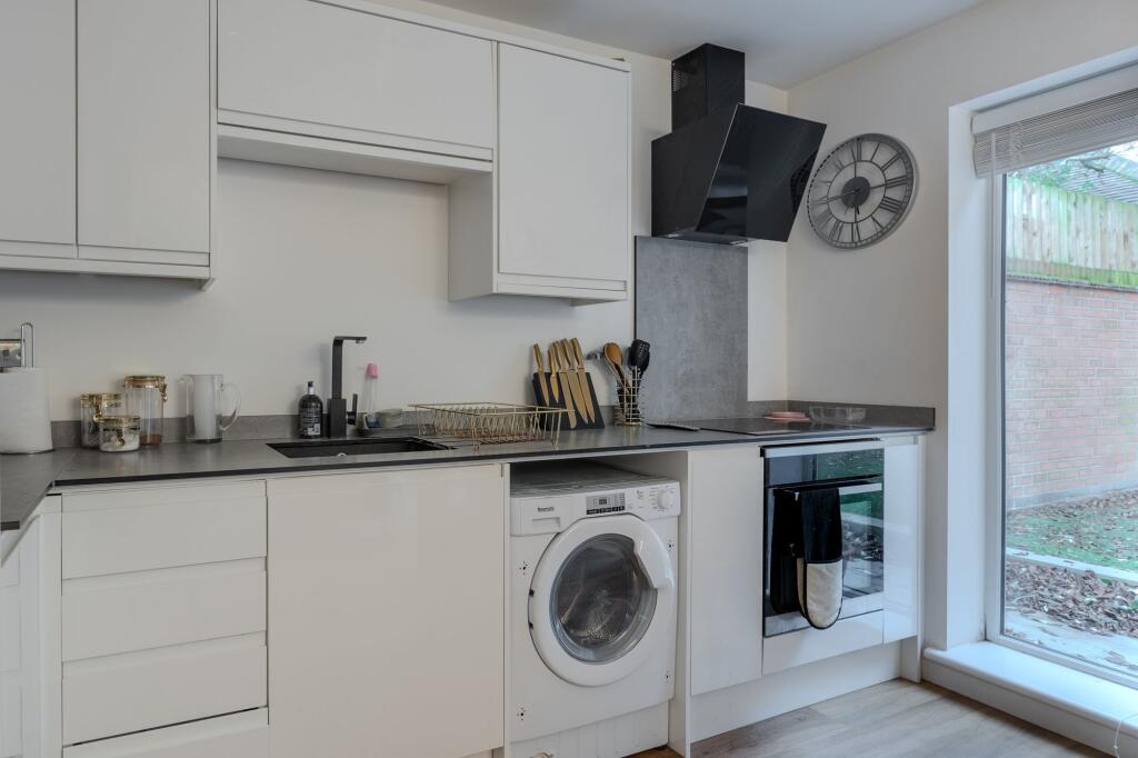 Additional property image - Lichfield Street, Tamworth, B79