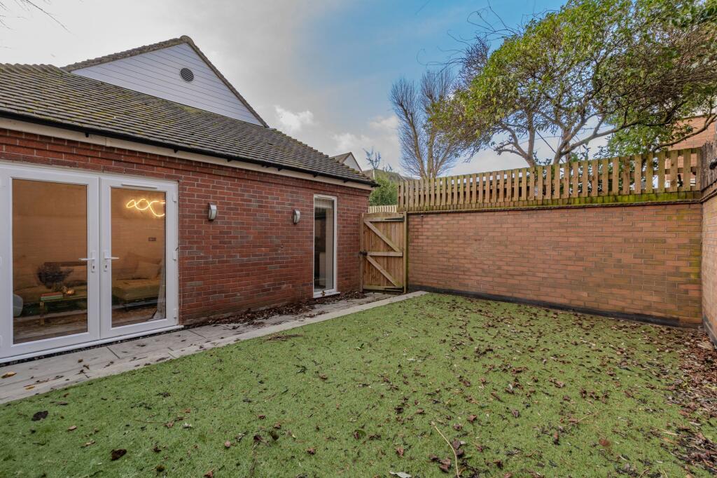 Additional property image - Lichfield Street, Tamworth, B79