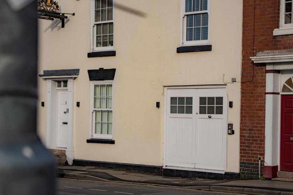 Additional property image - Lichfield Street, Tamworth, B79