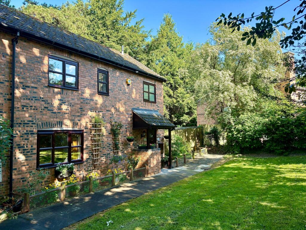 Main image of property: Lidster Close, Leicester, LE5