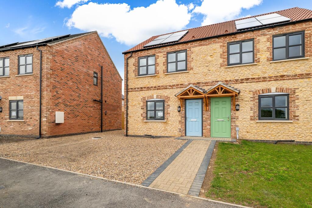 Main image of property: Cleveland Avenue, North Hykeham, LN6