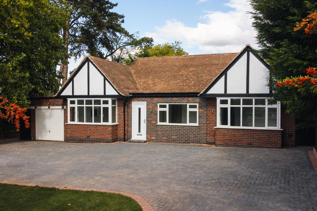 Main image of property: Ratby Lane, Kirby Muxloe, LE9