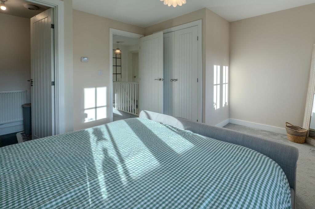 Additional property image - Meadow Way, Tamworth, B79