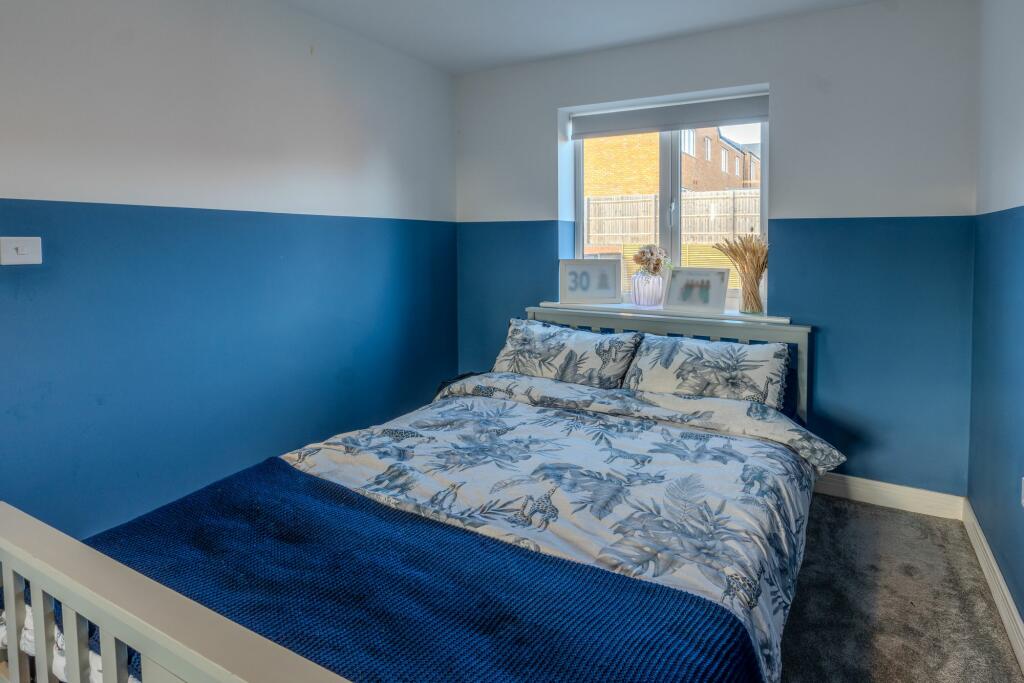Additional property image - Meadow Way, Tamworth, B79