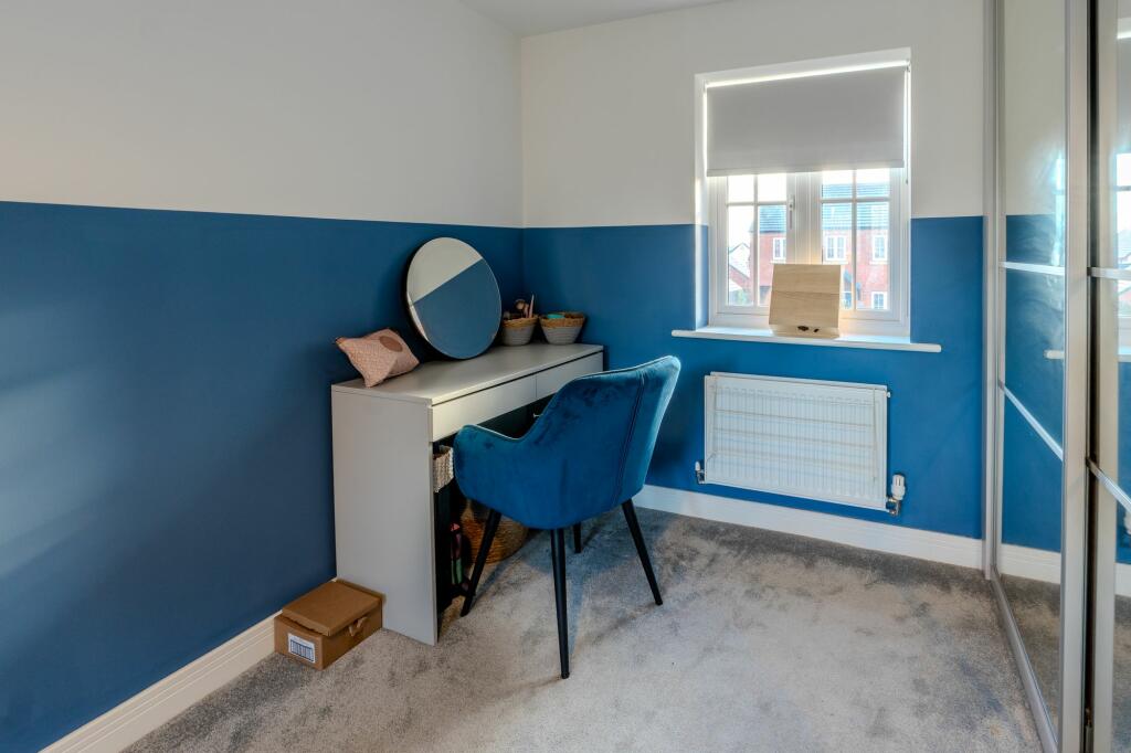 Additional property image - Meadow Way, Tamworth, B79