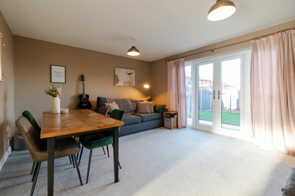 Additional property image - Springwood Gate, Nuneaton, CV10