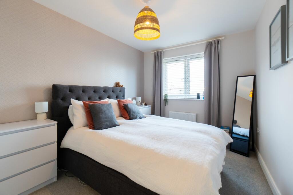 Additional property image - Springwood Gate, Nuneaton, CV10