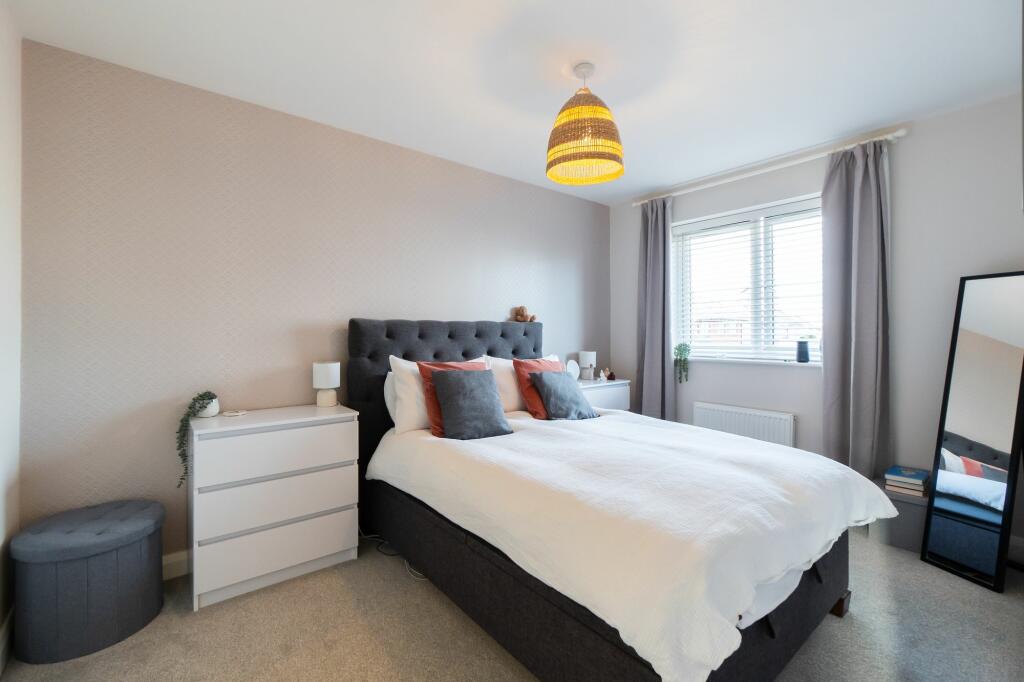 Additional property image - Springwood Gate, Nuneaton, CV10