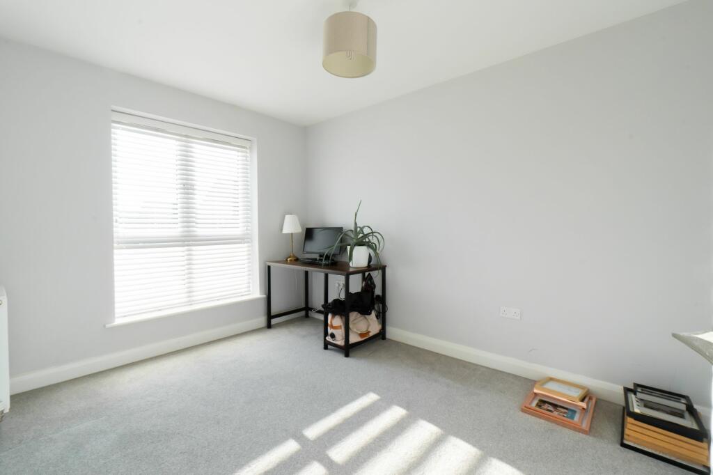Additional property image - Springwood Gate, Nuneaton, CV10