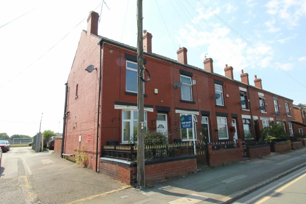 2 bedroom end of terrace house for sale in 147 Birch Lane, Dukinfield