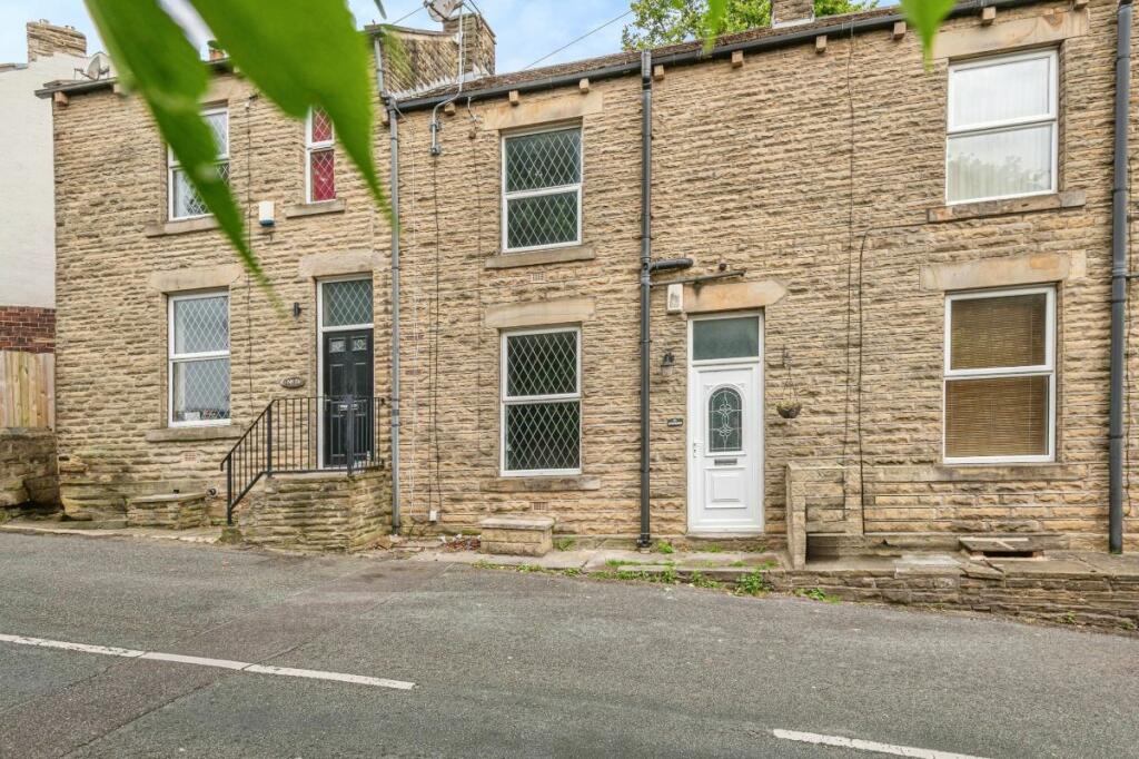 Main image of property: 61 Kirkgate, Hanging Heaton, Batley, West Yorkshire, WF17 6DJ