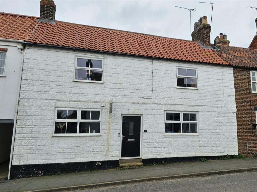 3 bedroom house for sale in 15 Middle Street, Nafferton, Driffield, YO25 4JS, YO25