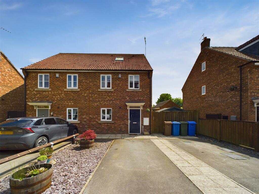 3 bedroom semidetached house for sale in 31 Mill Chase, Nafferton, Driffield, YO25 4PE, YO25