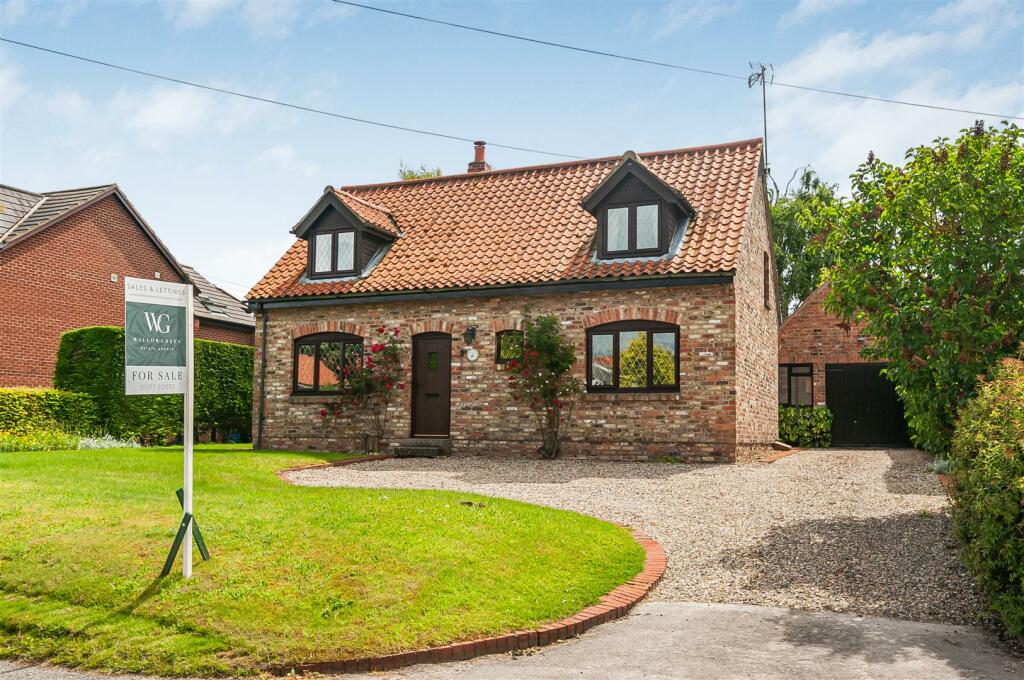 3 bedroom cottage for sale in Little Pasture Cottage, West End, Kilham, Driffield, YO25 4RR, YO25