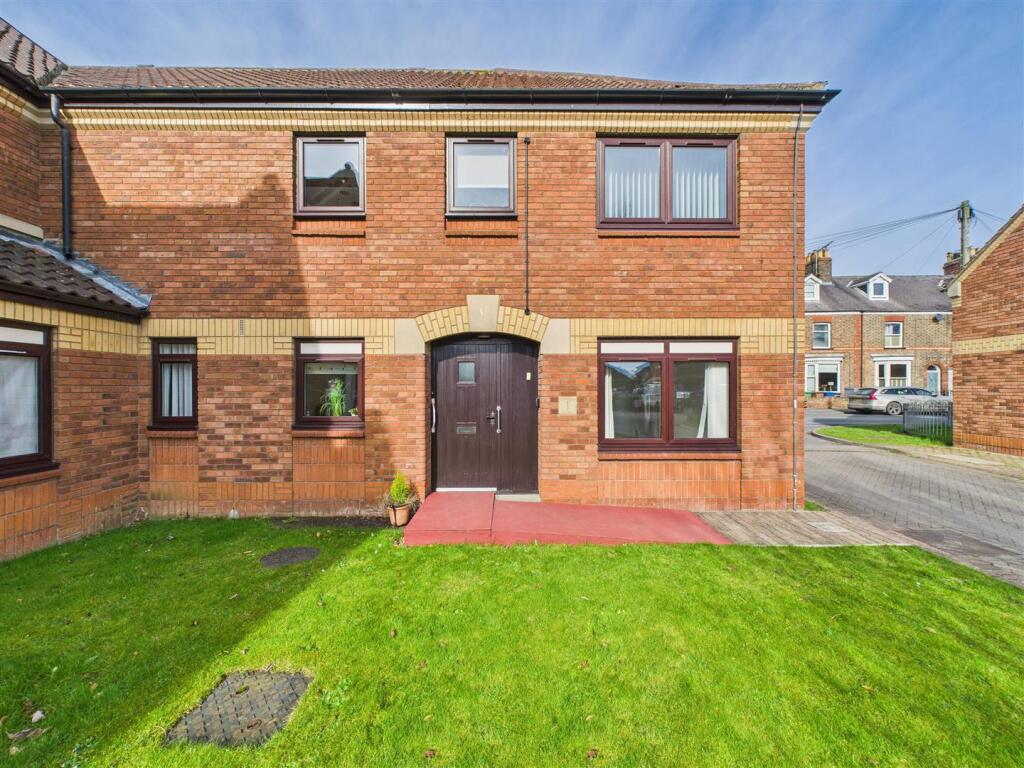 Main image of property: 1 Taylors field, Kings Mill Road, Driffield, YO25 6FQ
