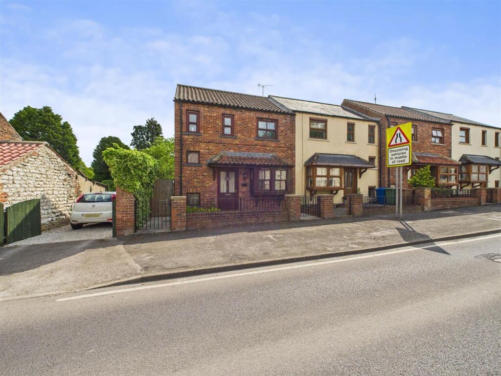 Main image of property: Ivy Cottage Front Street, Langtoft, Driffield, YO25 3TF