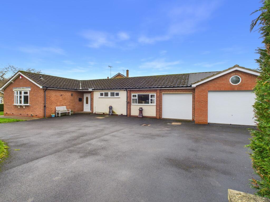 Main image of property: 16 Lowndes Park, Driffield, YO25 5BG