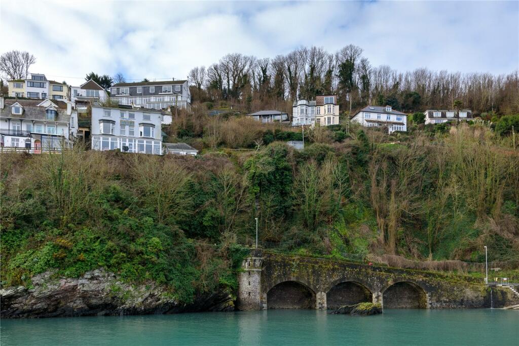 9 bedroom detached house for sale in Hannafore Lane, West Looe, PL13