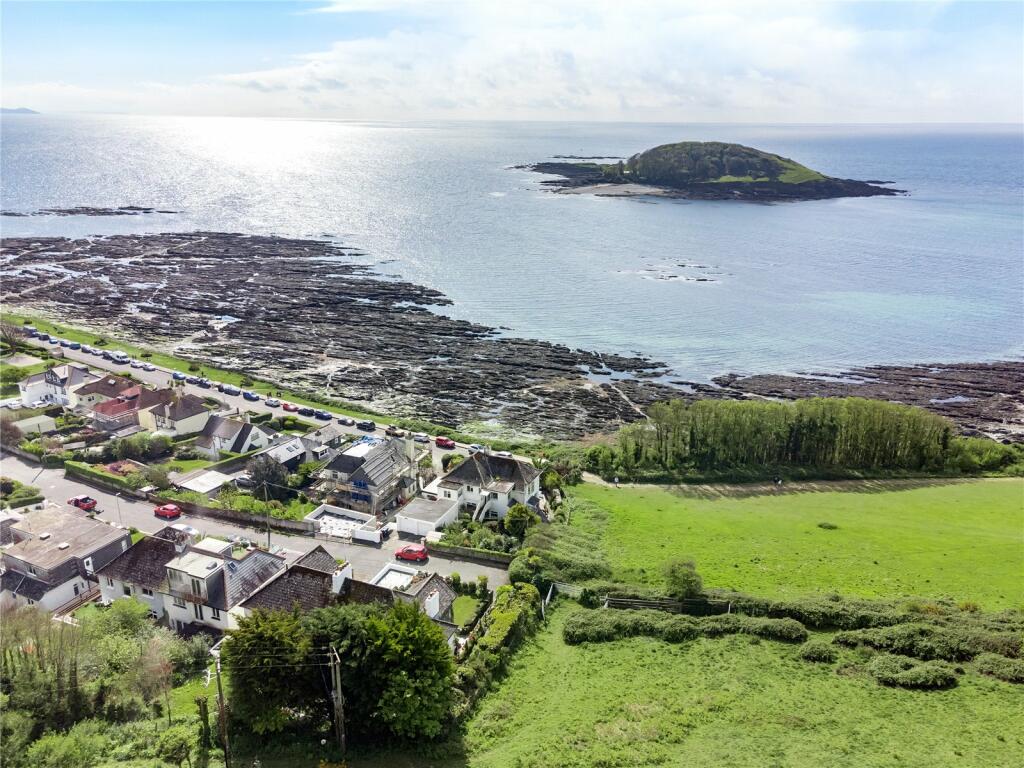 4 bedroom semidetached house for sale in Portuan Road, Hannafore, Looe