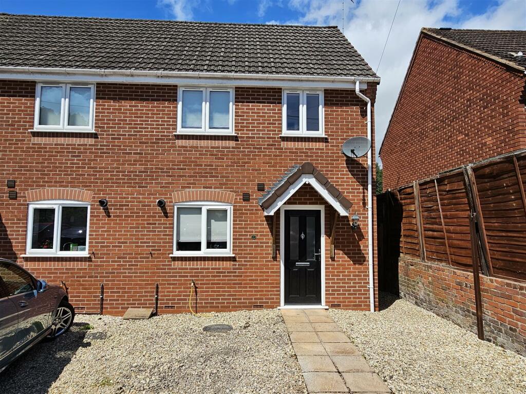1 bedroom semidetached house for sale in The Acre, Kinver, Stourbridge