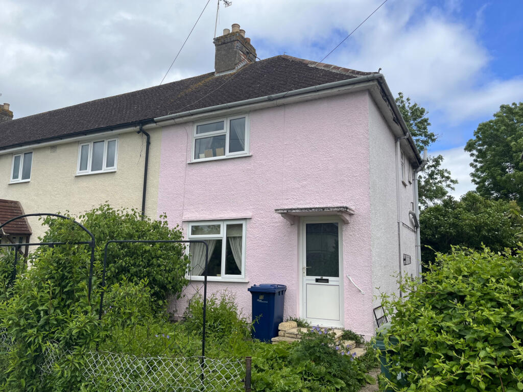 2 bedroom end of terrace house for sale in Margaret Road, Priors Park