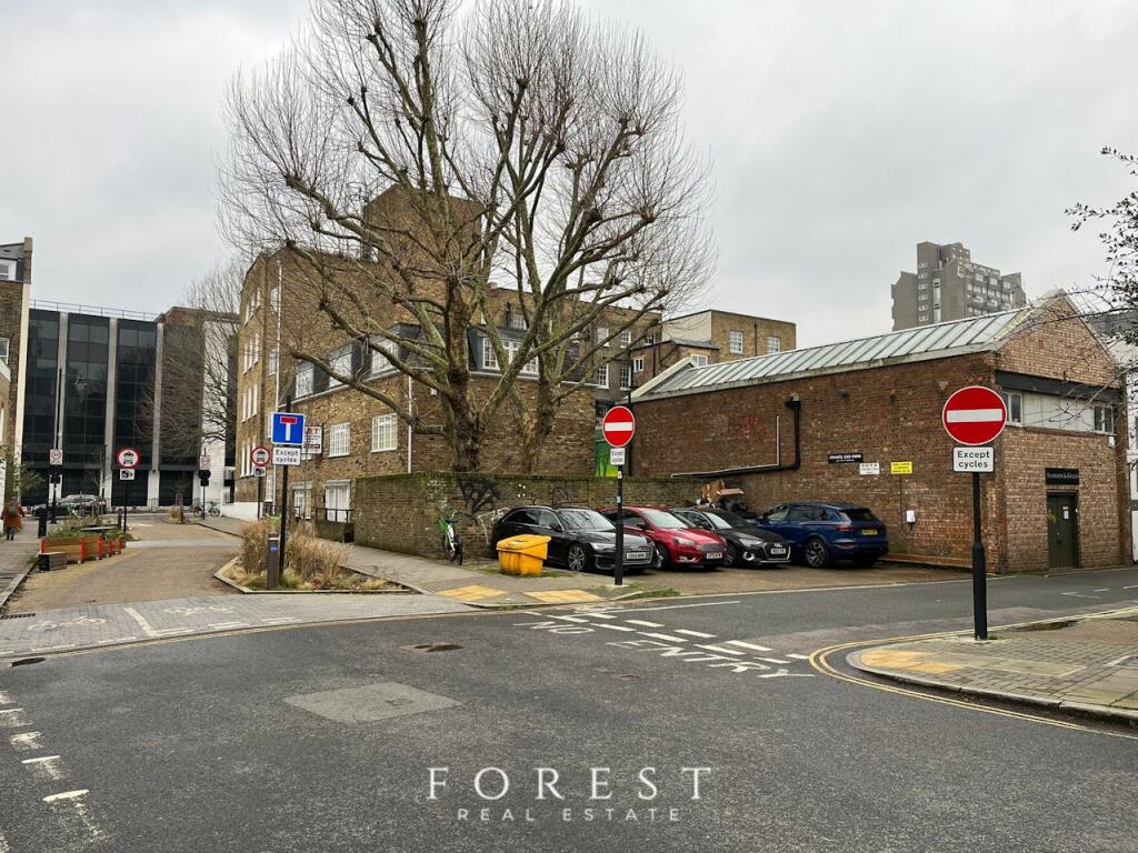 Main image of property: 31 Palfrey Place, Oval, SW8 1PE