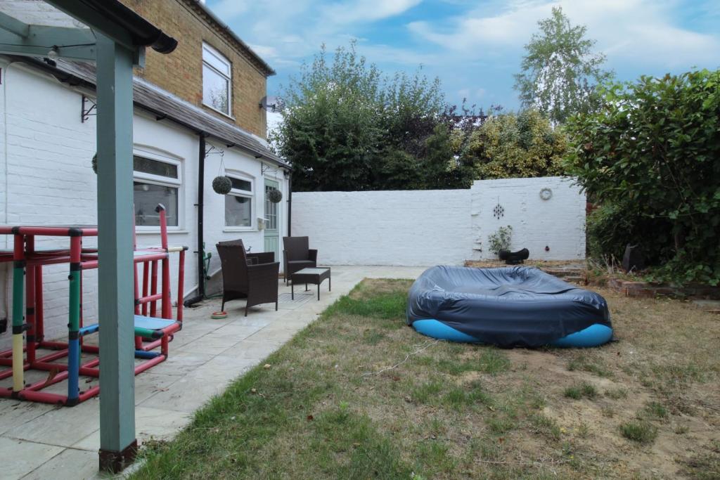 4 bedroom detached house for sale in Waresley Road, Gamlingay, Sandy, SG19