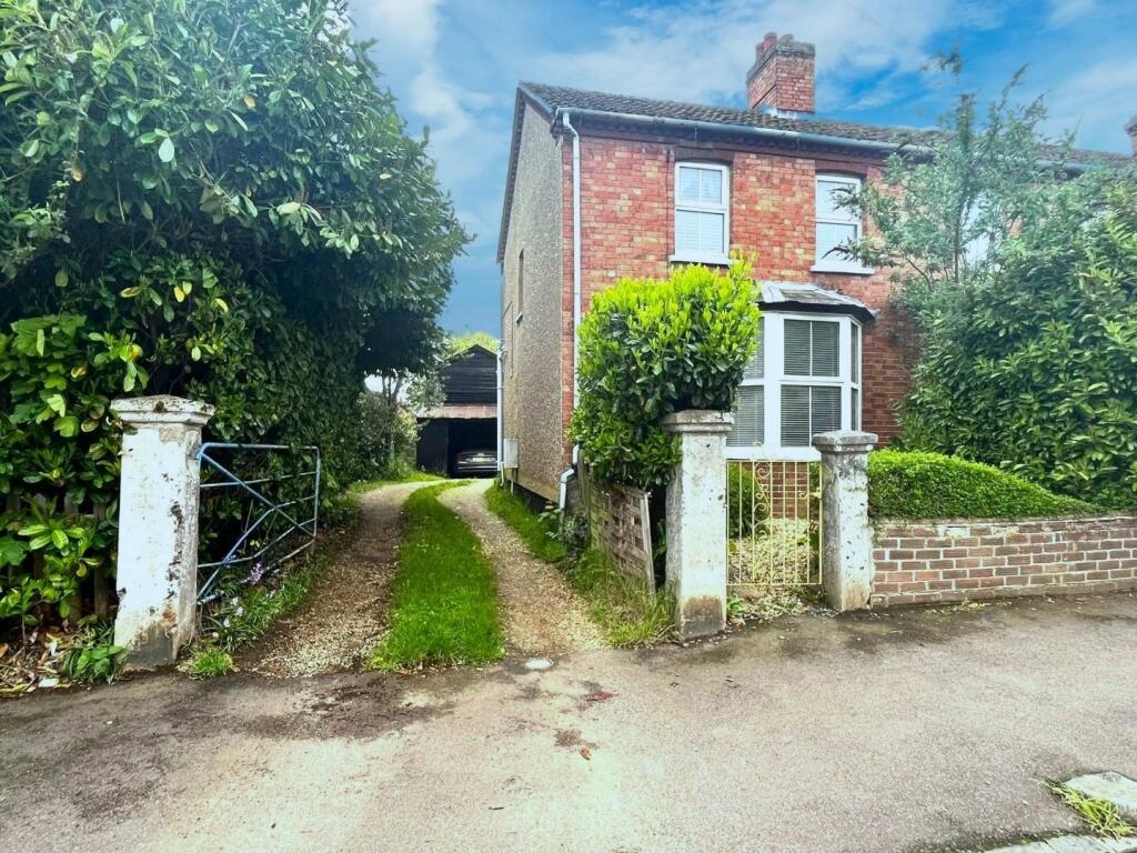 2 bedroom end of terrace house for sale in Newtown, Potton, Sandy, SG19