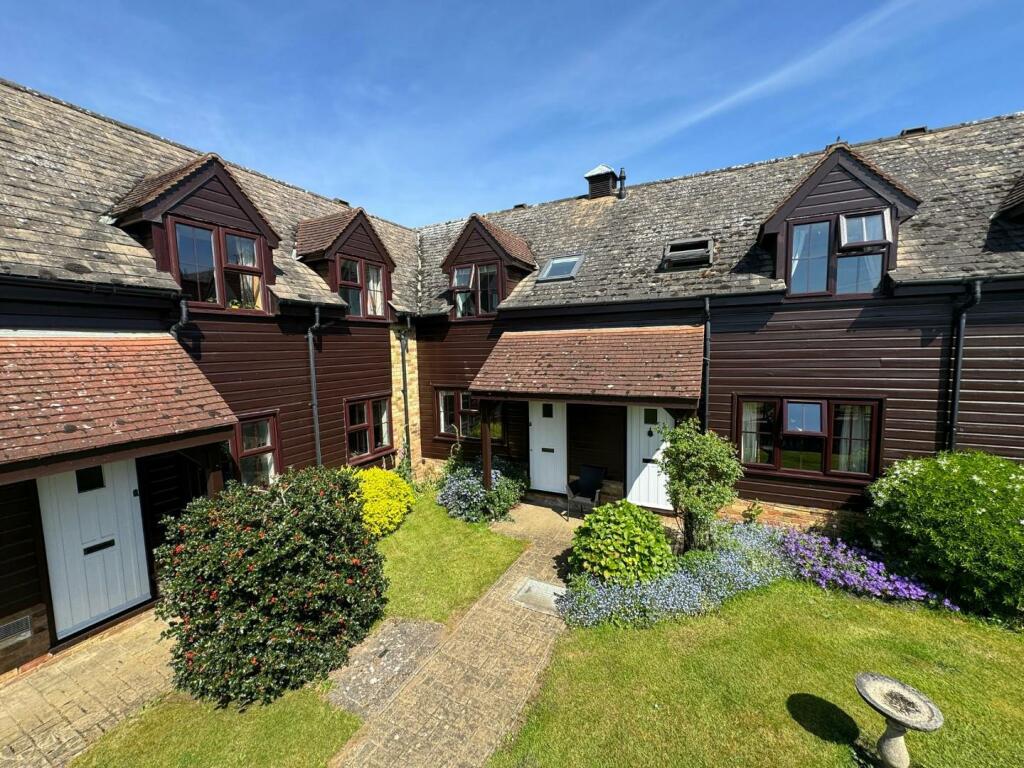 3 bedroom terraced house for sale in Bury Hill, Potton, SG19