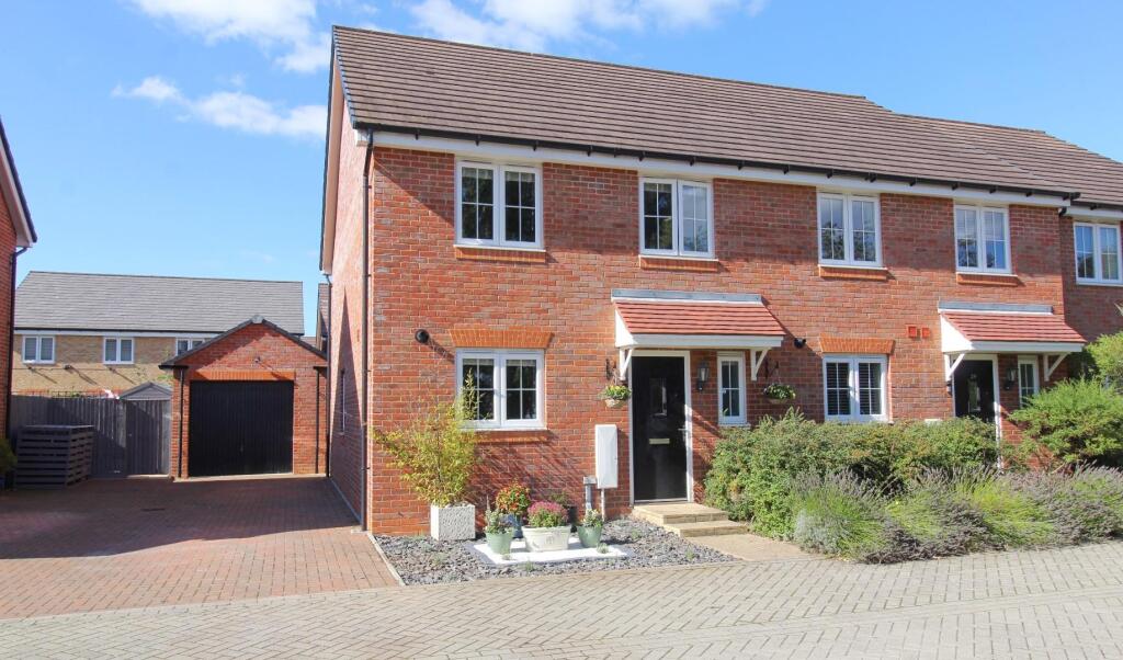 Main image of property: Fry Grove, Flitwick