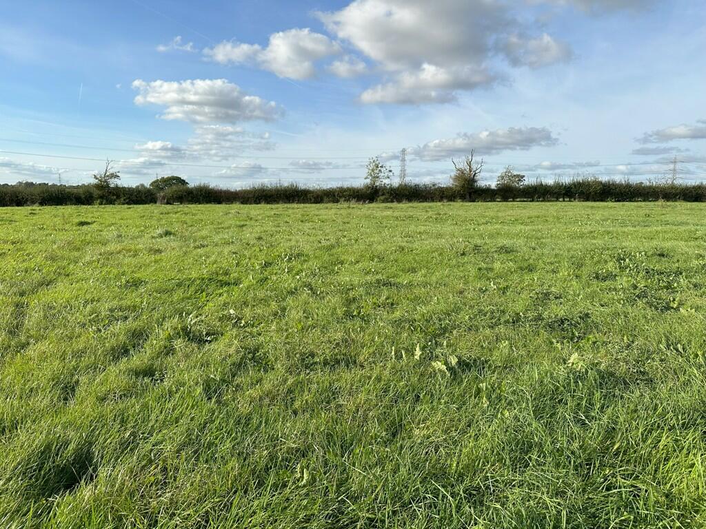 Farm land for sale in Lot 3 2.18 Ha (5.39 Acres) Land At Weston Lane