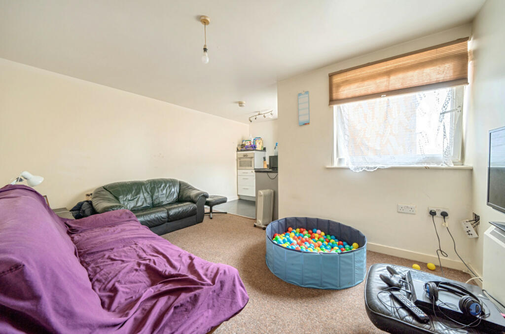 1 bedroom apartment for sale in Anglesea Terrace, Southampton