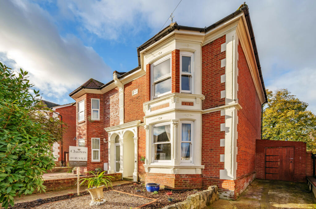 4 bedroom semidetached house for sale in Gordon Avenue, Portswood