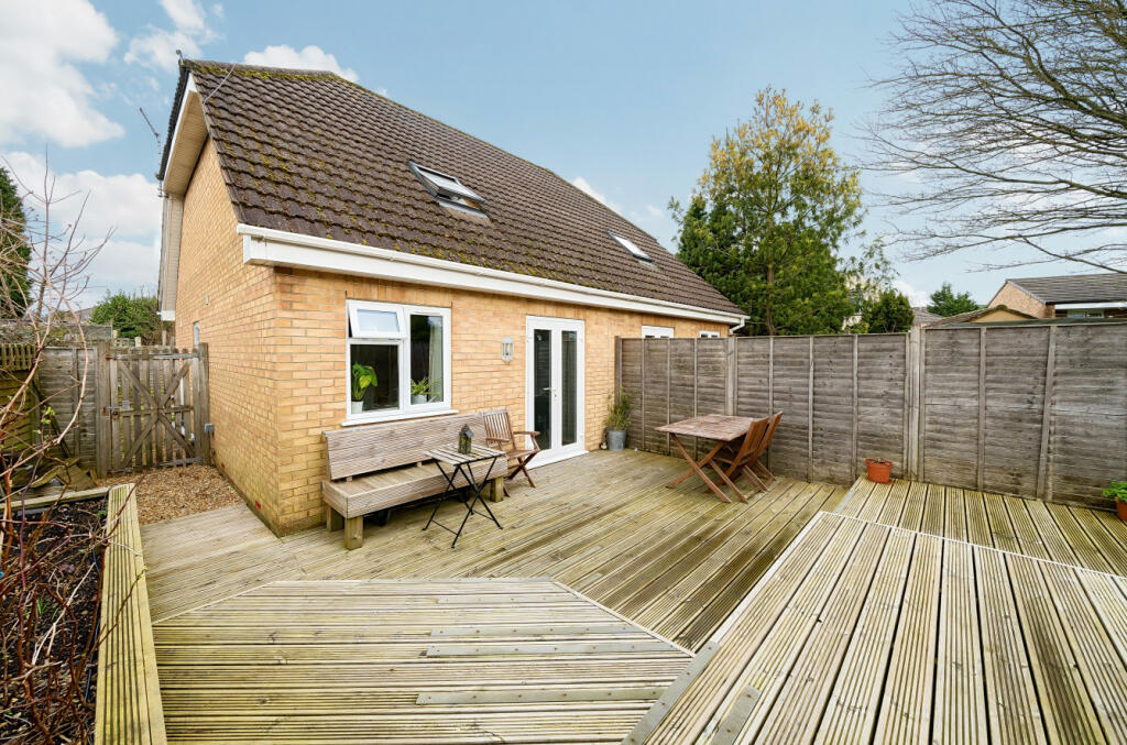 2 bedroom bungalow for sale in Jessamine Road, Coxford, Southampton, Hampshire, SO16