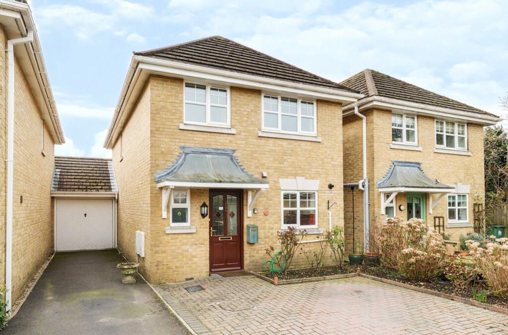 3 bedroom detached house for sale in Atherley Court, Upper Shirley, Southampton, Hampshire, SO15